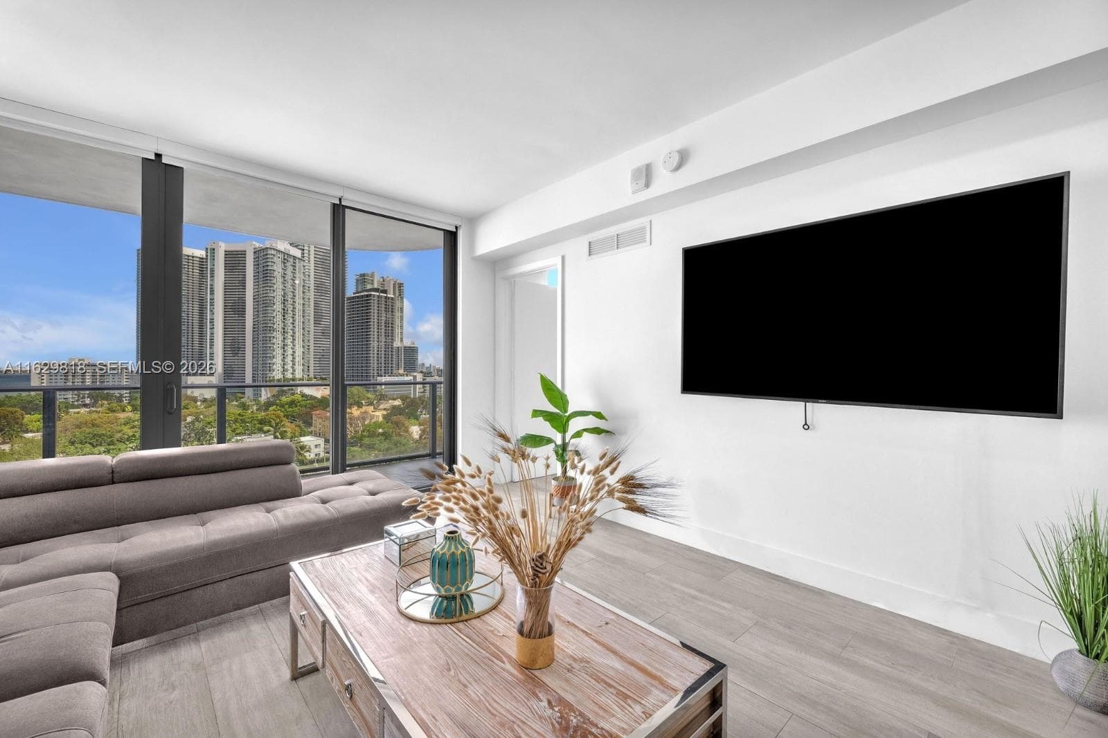 121 NE 34th St # 905, Miami FL 33137 — 23