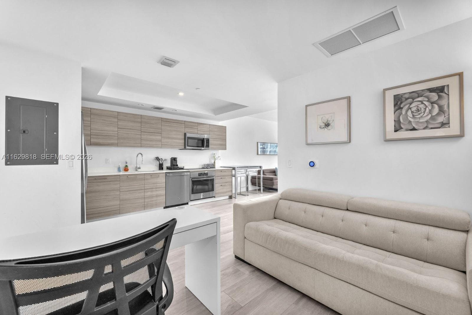 121 NE 34th St # 905, Miami FL 33137 — 12