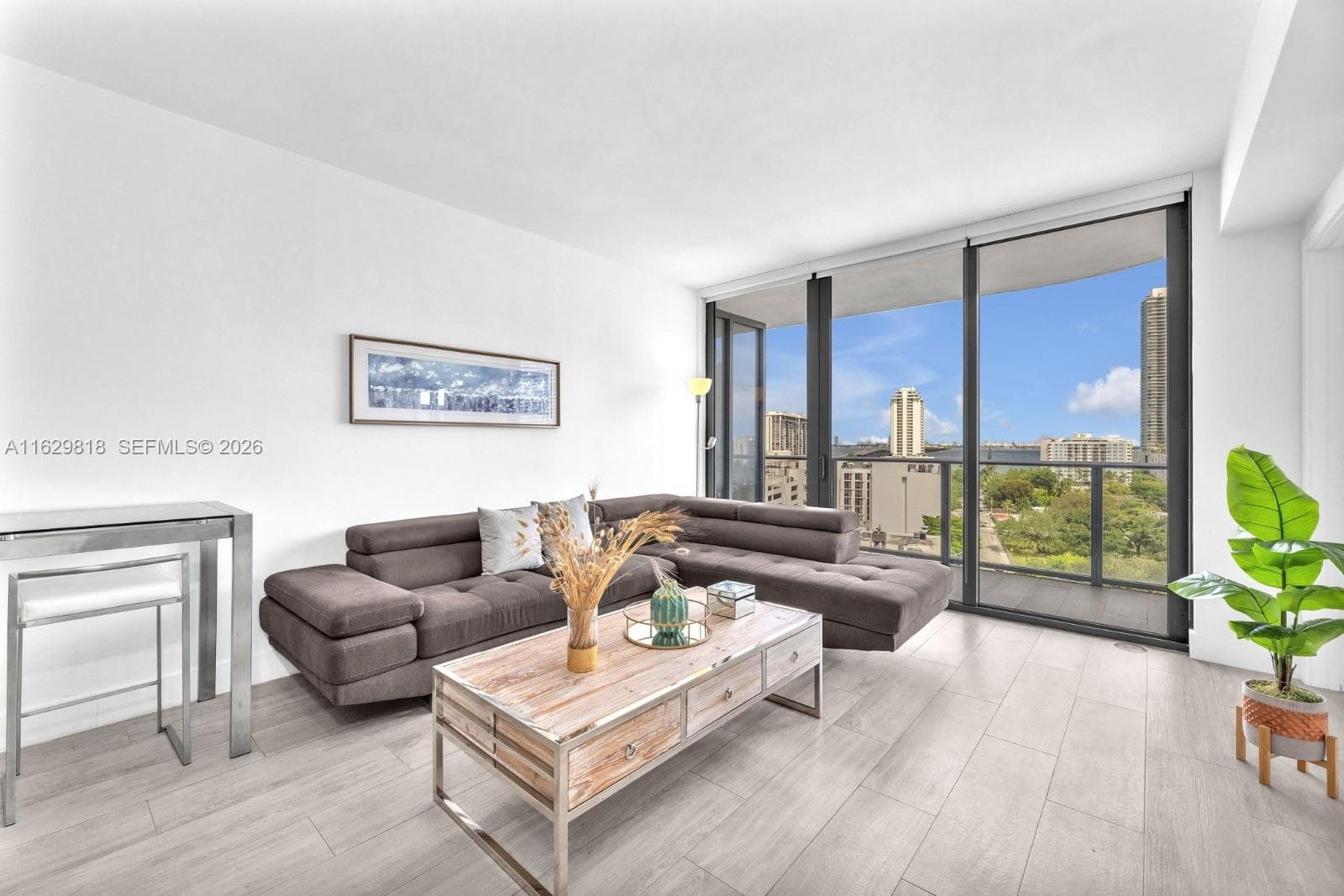 121 NE 34th St # 905, Miami FL 33137 — 3