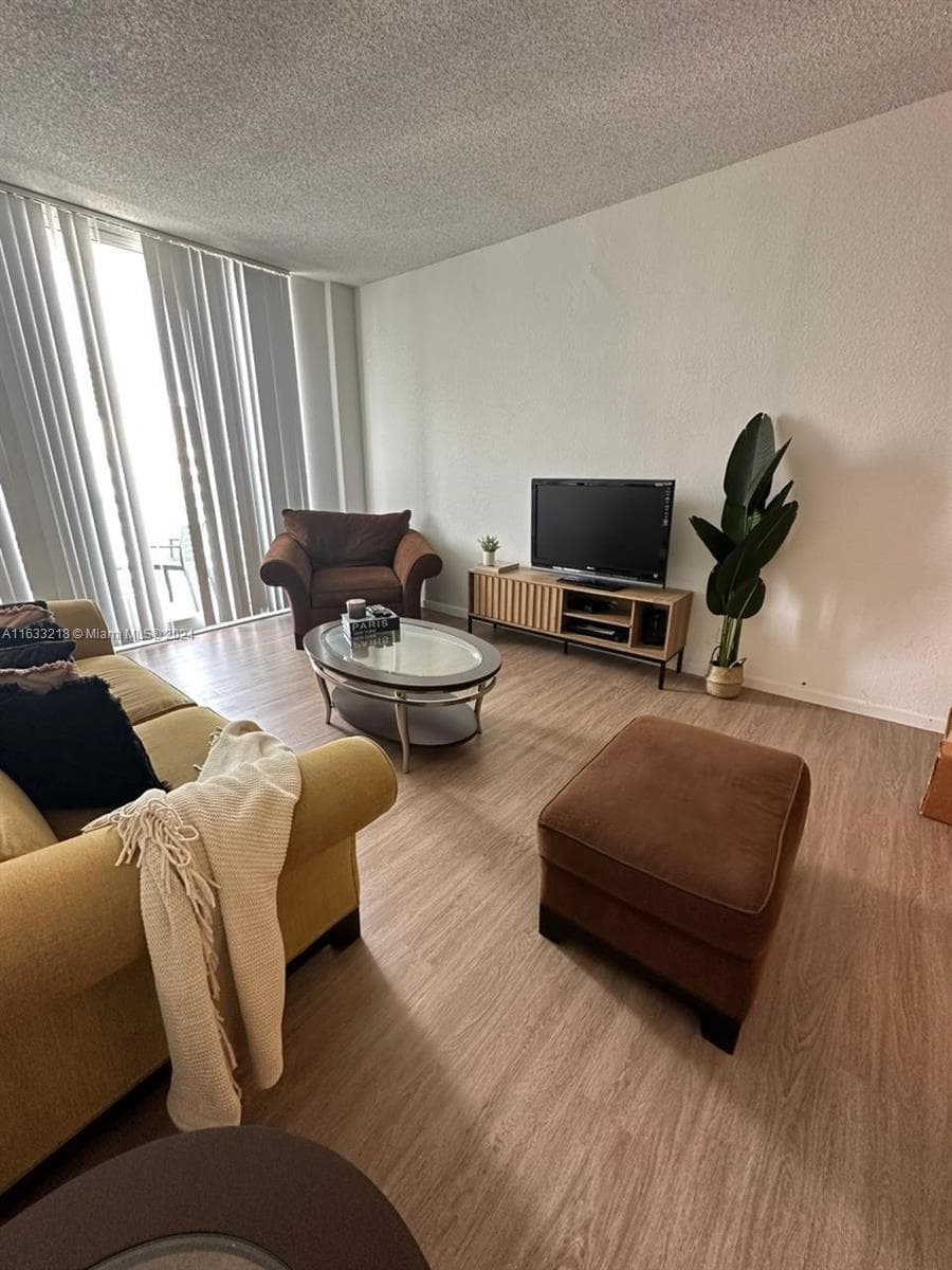 19380 Collins Ave # 7, Sunny Isles Beach FL 33160 — 4
