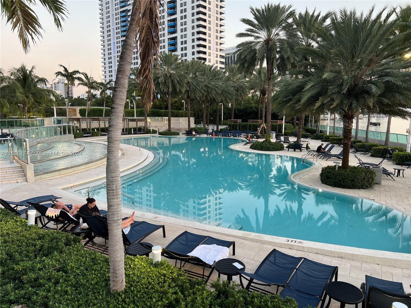 1500 Bay Rd # 522S, Miami Beach FL 33139 — 2