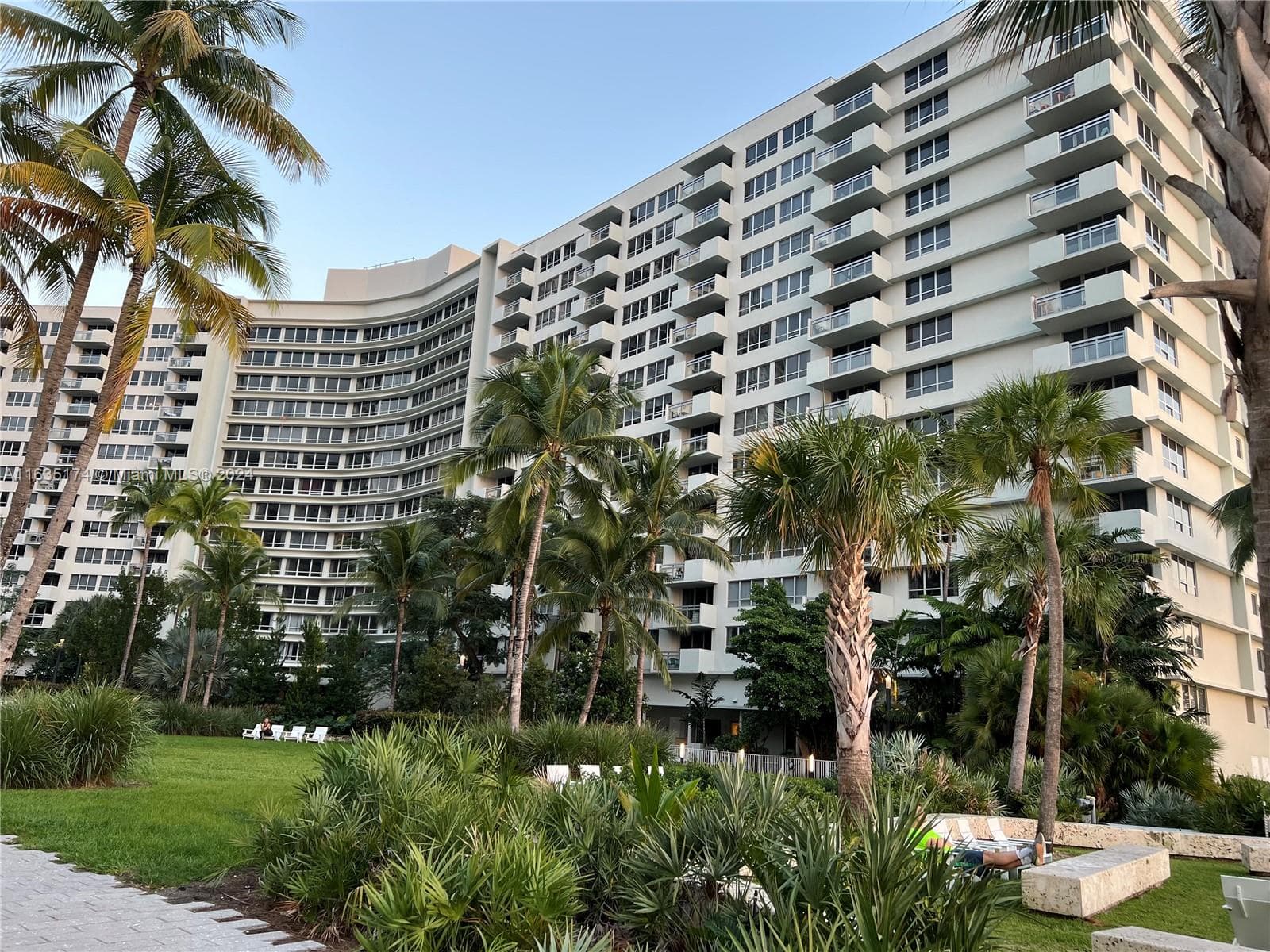 1500 Bay Rd # 522S, Miami Beach FL 33139 — 52