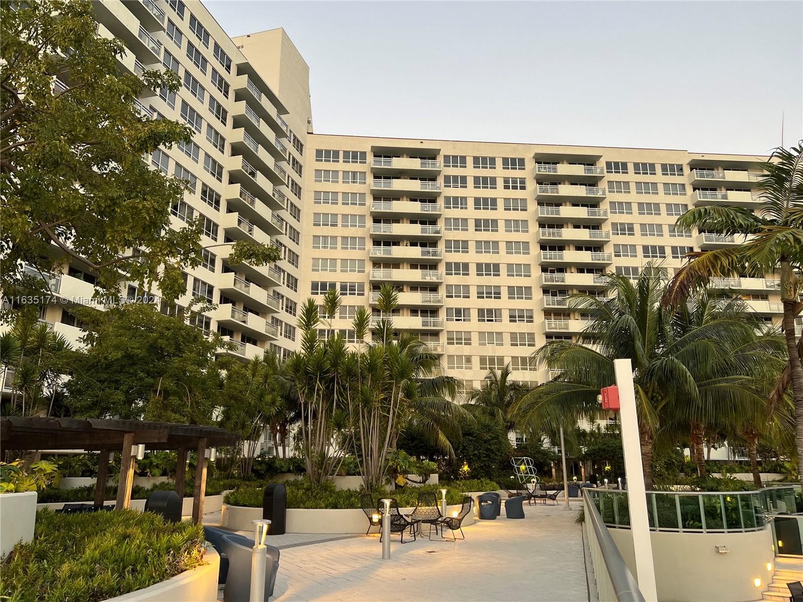 1500 Bay Rd # 522S, Miami Beach FL 33139 — 30
