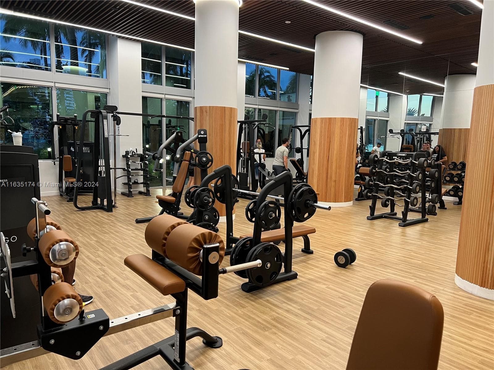 1500 Bay Rd # 522S, Miami Beach FL 33139 — 33