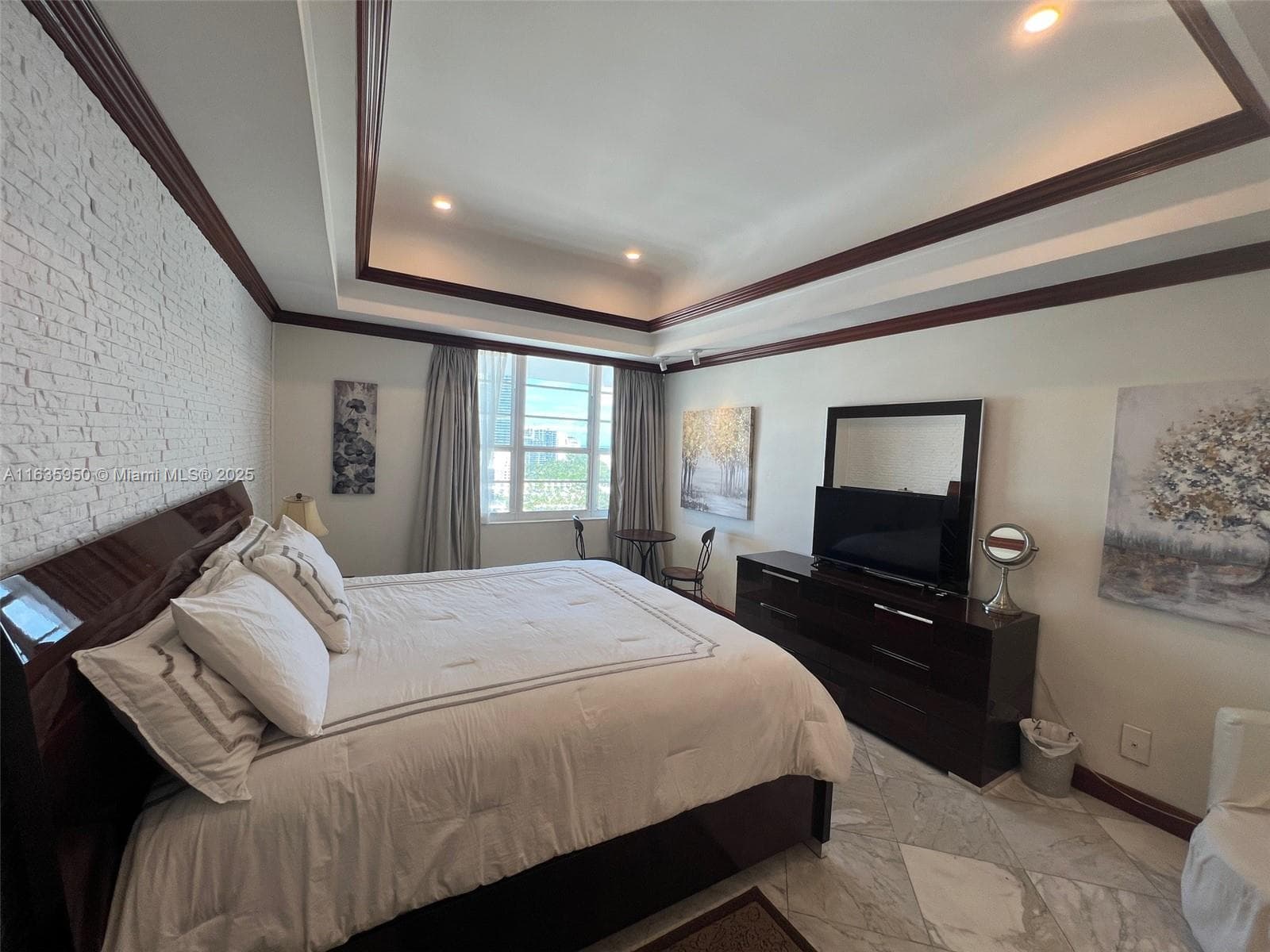100 Lincoln Rd # 1633, Miami Beach FL 33139 — 15