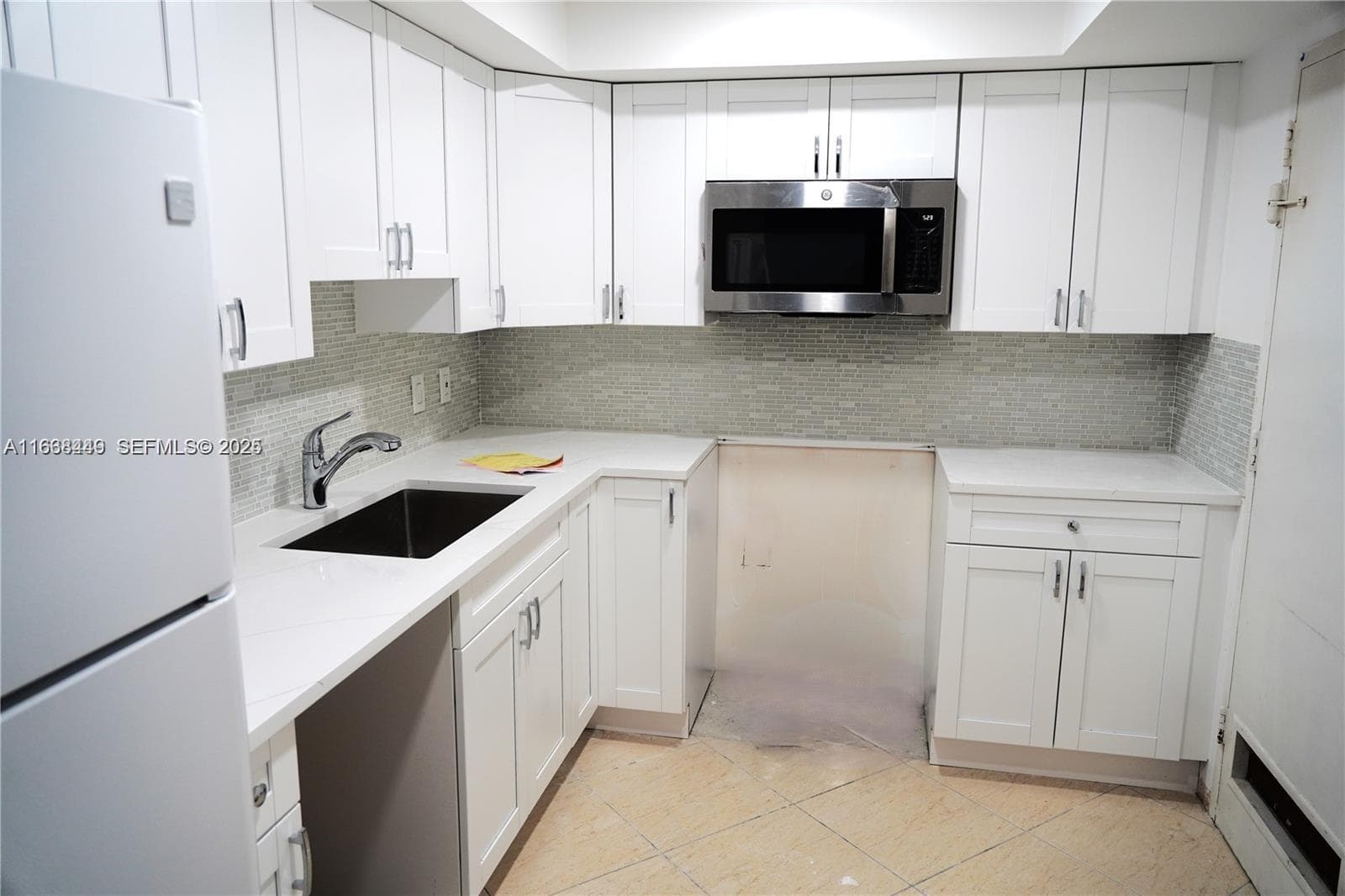 400 Kings Point Dr # 320, Sunny Isles Beach FL 33160 — 26