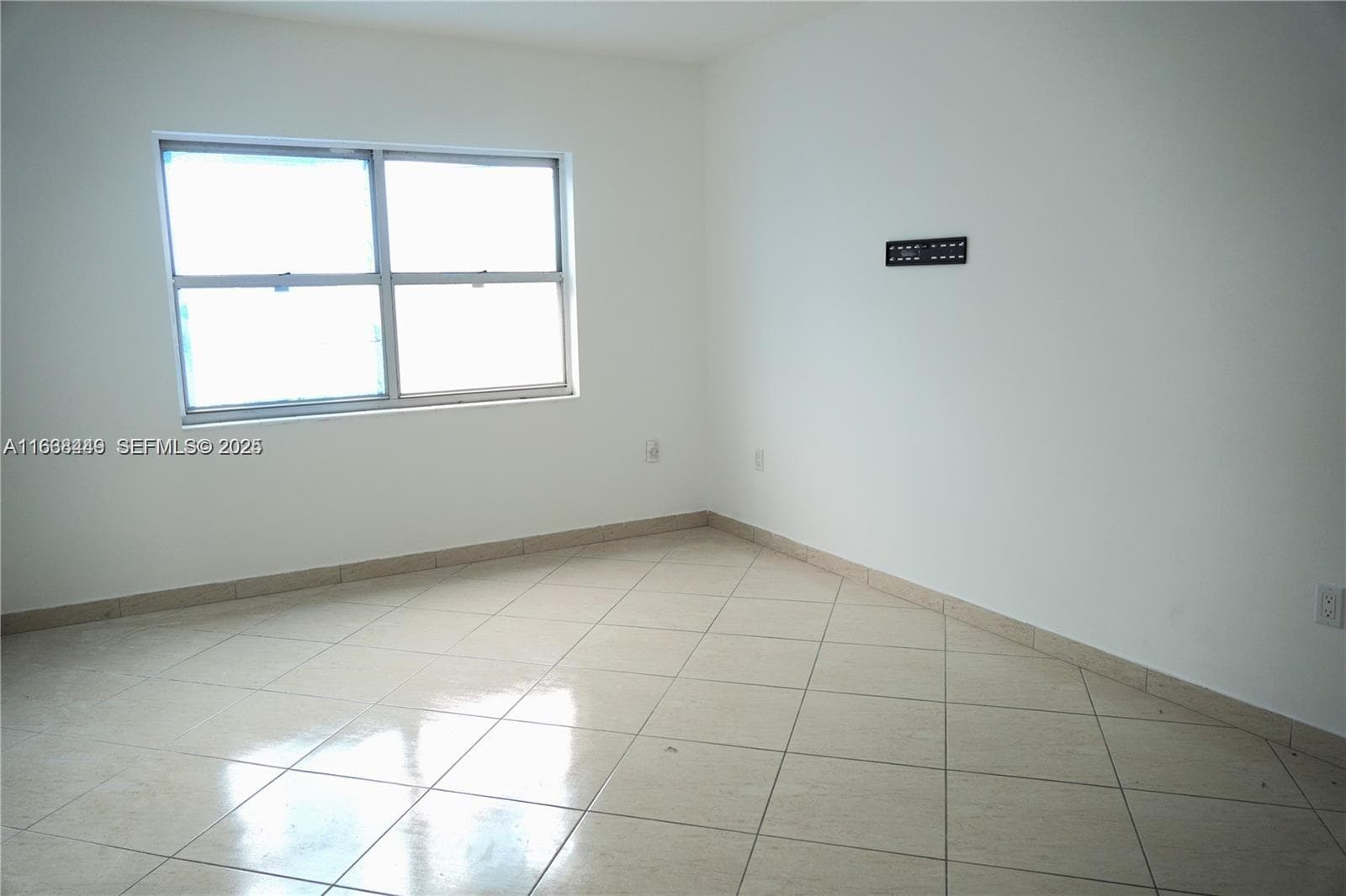 400 Kings Point Dr # 320, Sunny Isles Beach FL 33160 — 36