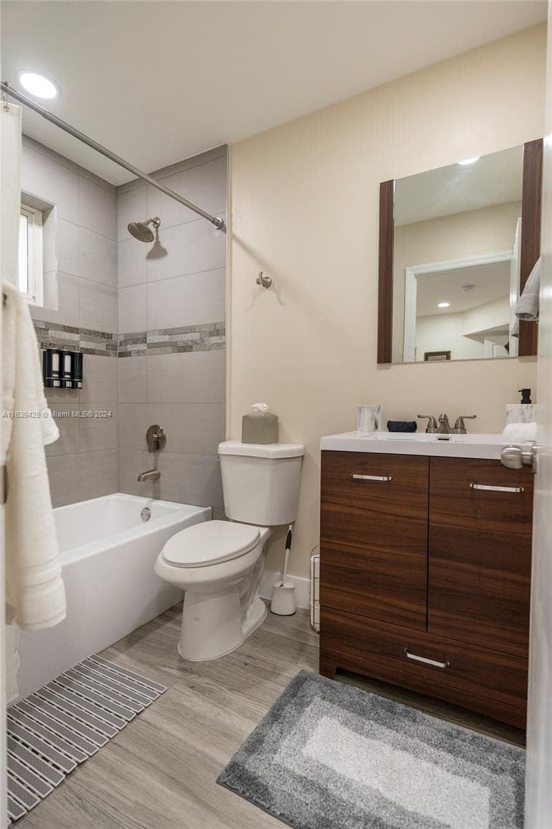18606 SW 100th Ave # 18606, Cutler Bay FL 33157 — 22