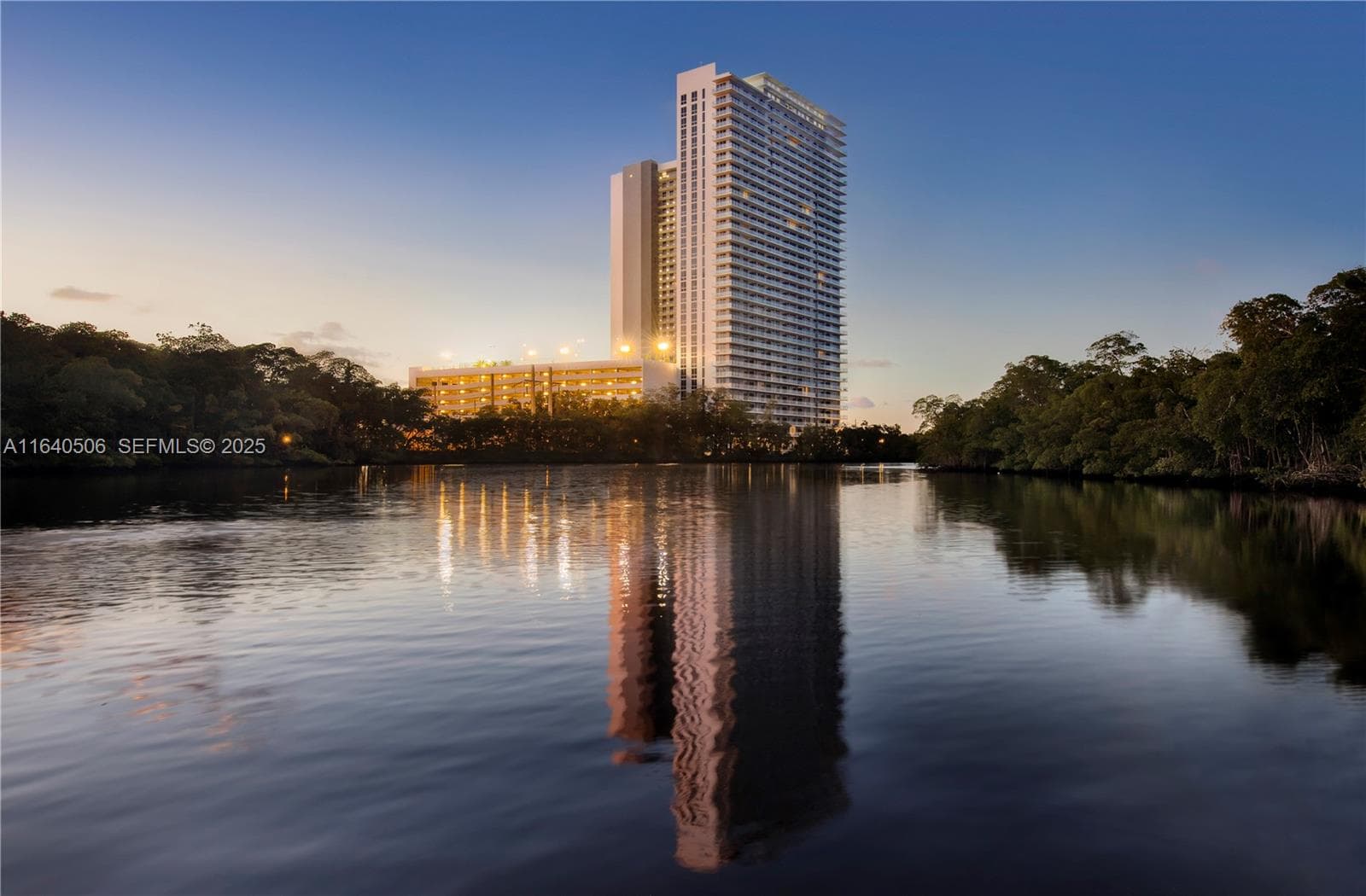 16385 Biscayne Blvd, North Miami Beach FL 33160 — 2