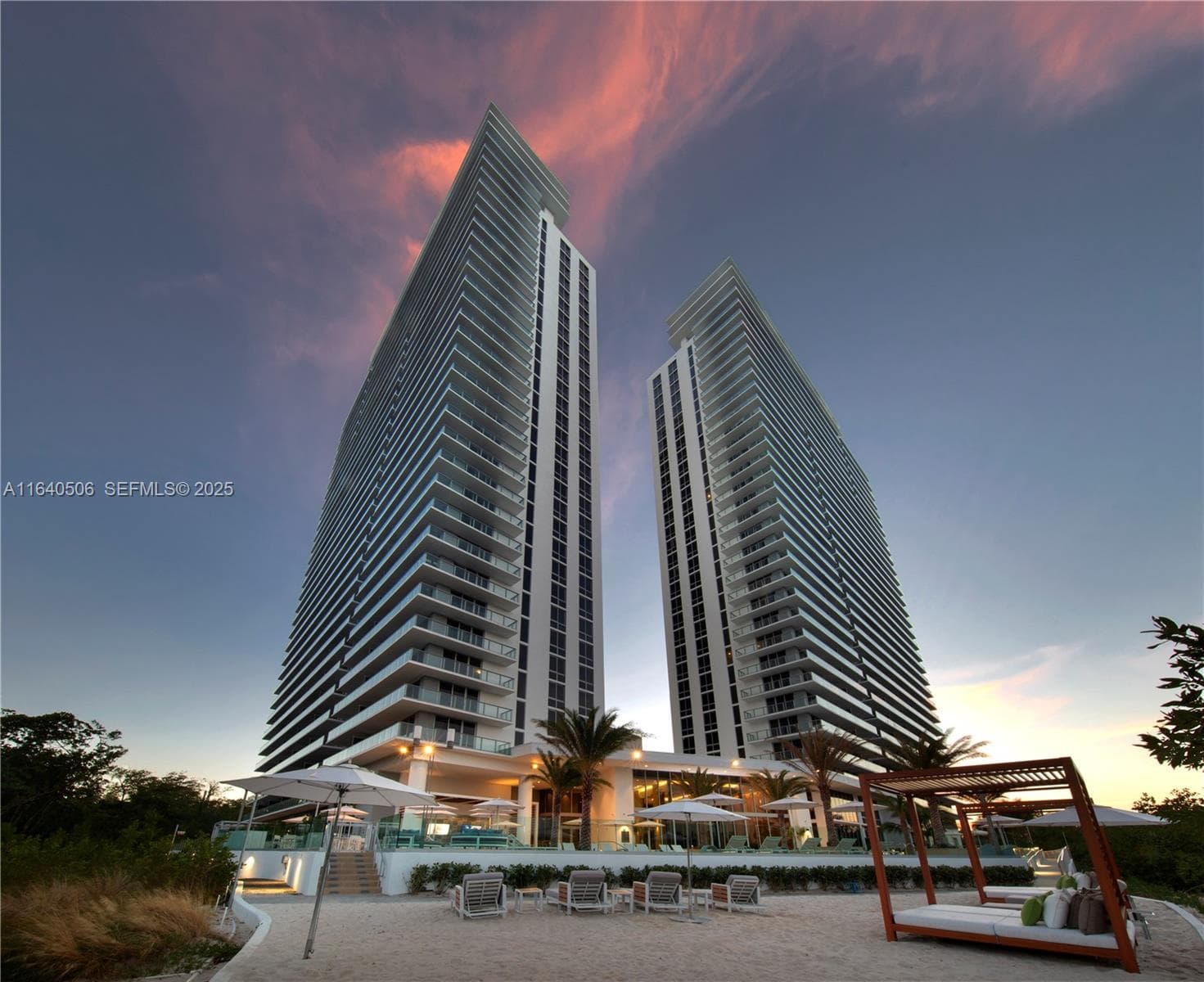 16385 Biscayne Blvd, North Miami Beach FL 33160 — 1