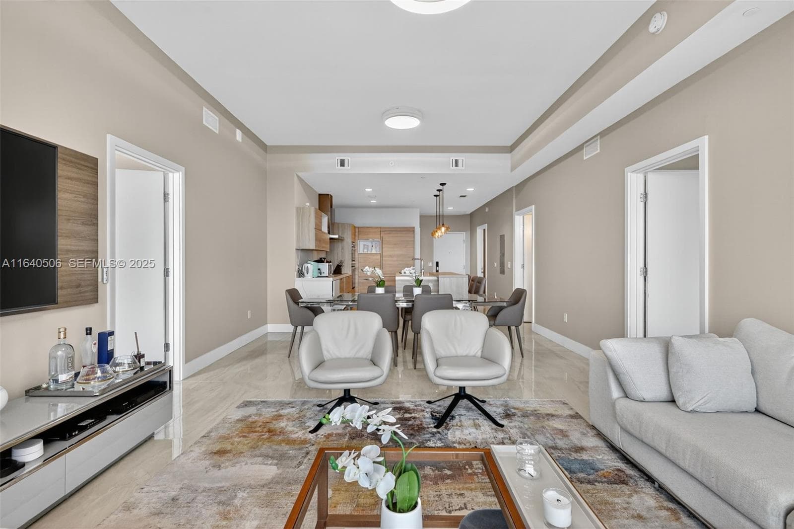 16385 Biscayne Blvd, North Miami Beach FL 33160 — 19