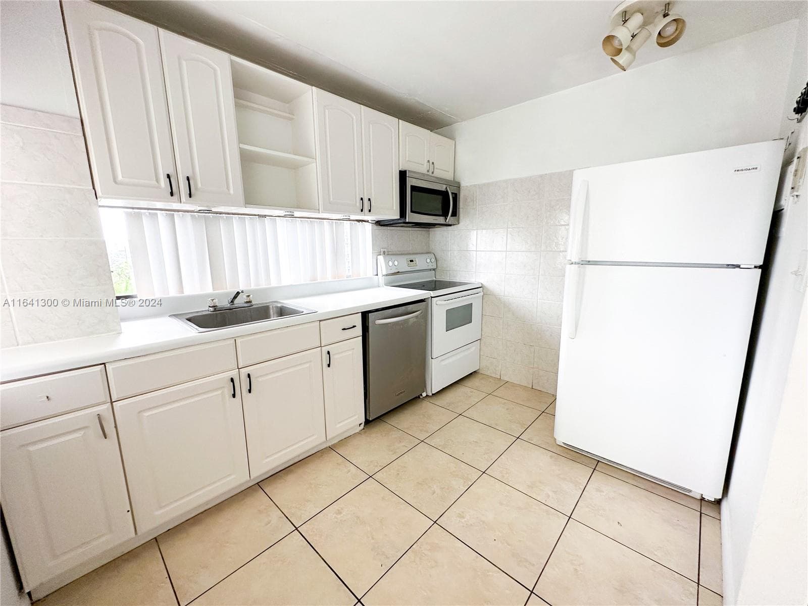17021 N Bay Rd # 915, Sunny Isles Beach FL 33160 — 5