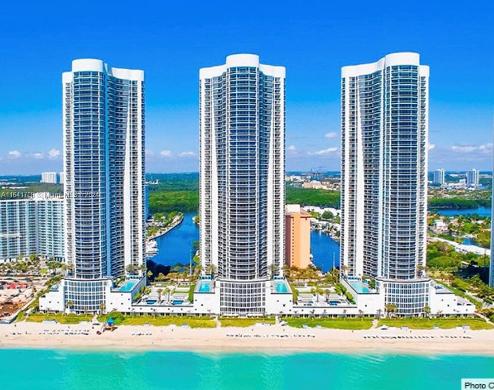 Tdr Tower I Condo, Sunny Isles Beach, FL — 1