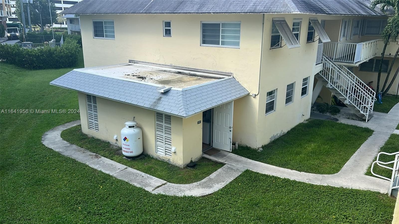 7304 SW 82nd St # A210, Miami FL 33143 — 16