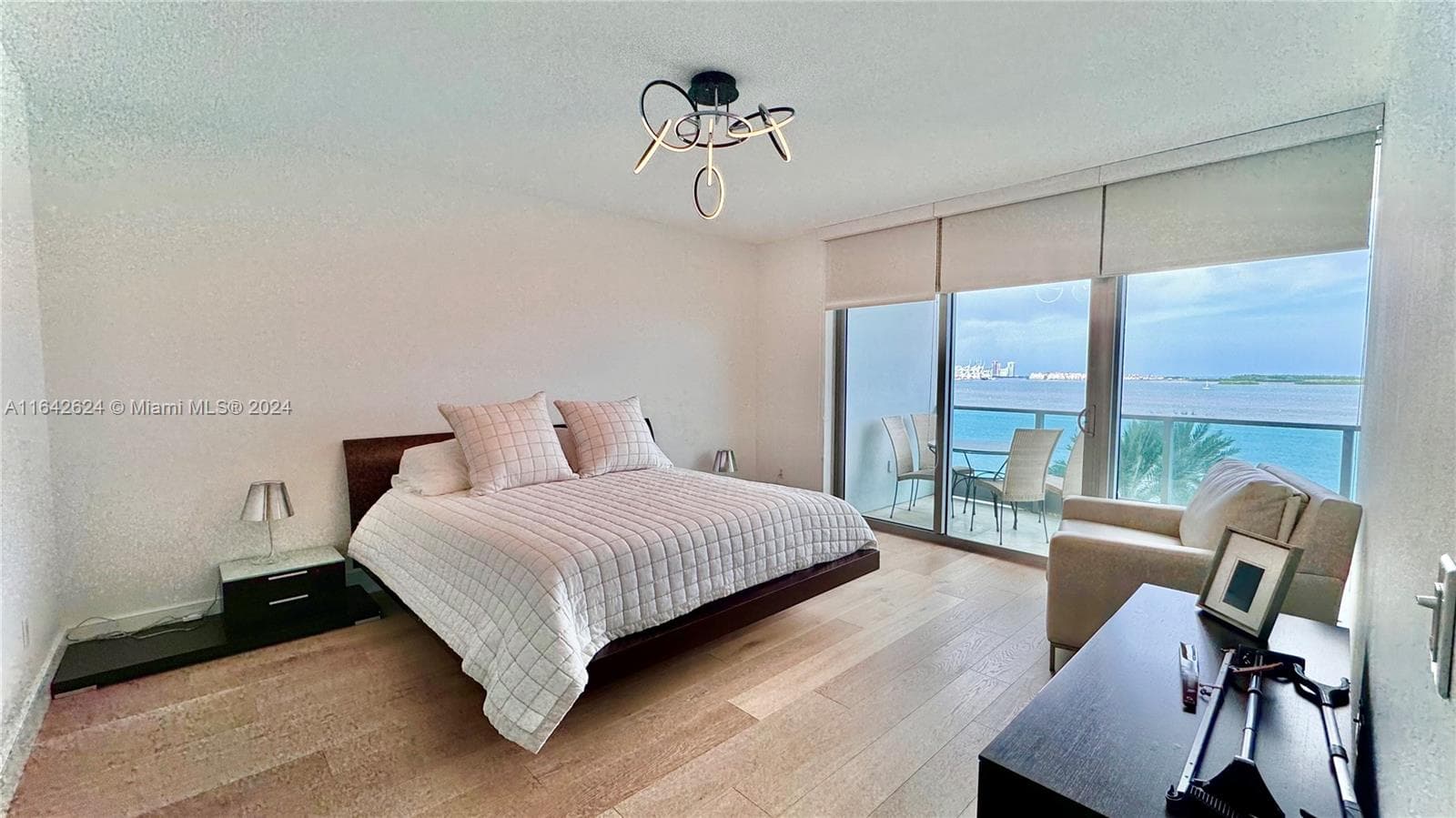 1331 Brickell Bay Dr # 1109, Miami FL 33131 — 16