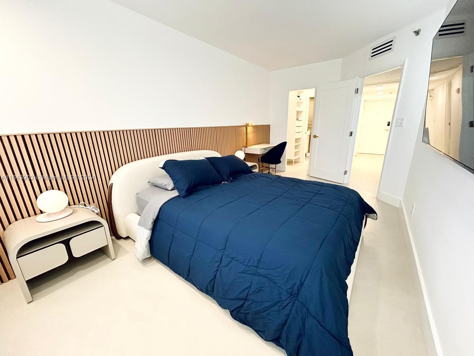 100 Lincoln Rd # 445, Miami Beach FL 33139 — 12