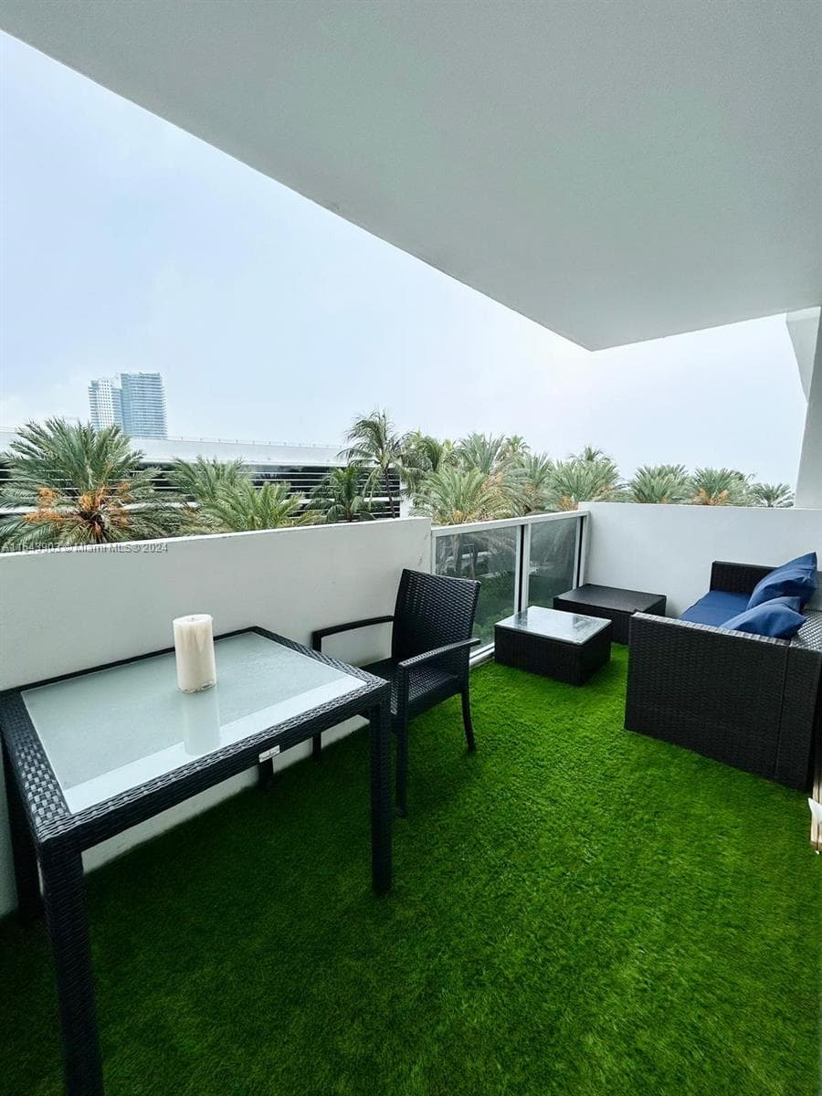 100 Lincoln Rd # 445, Miami Beach FL 33139 — 20