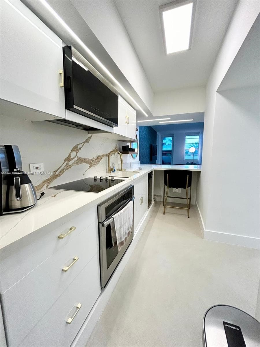 100 Lincoln Rd # 445, Miami Beach FL 33139 — 8