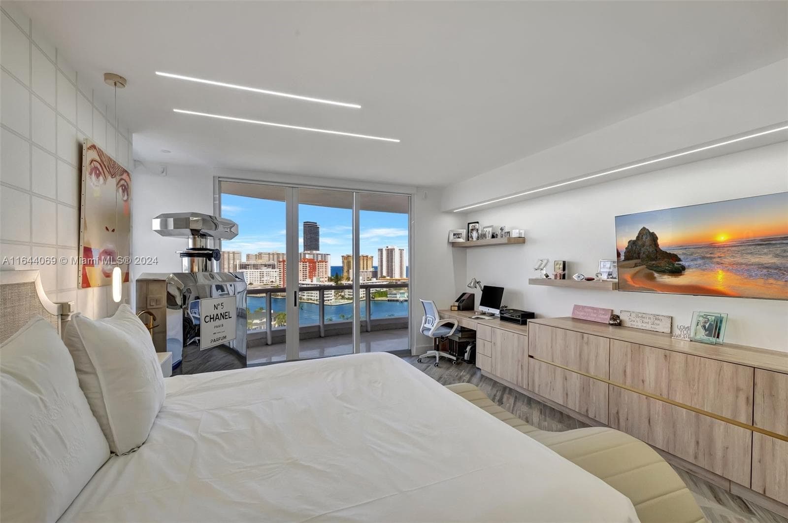 21200 Point Pl # 1204, Aventura FL 33180 — 33