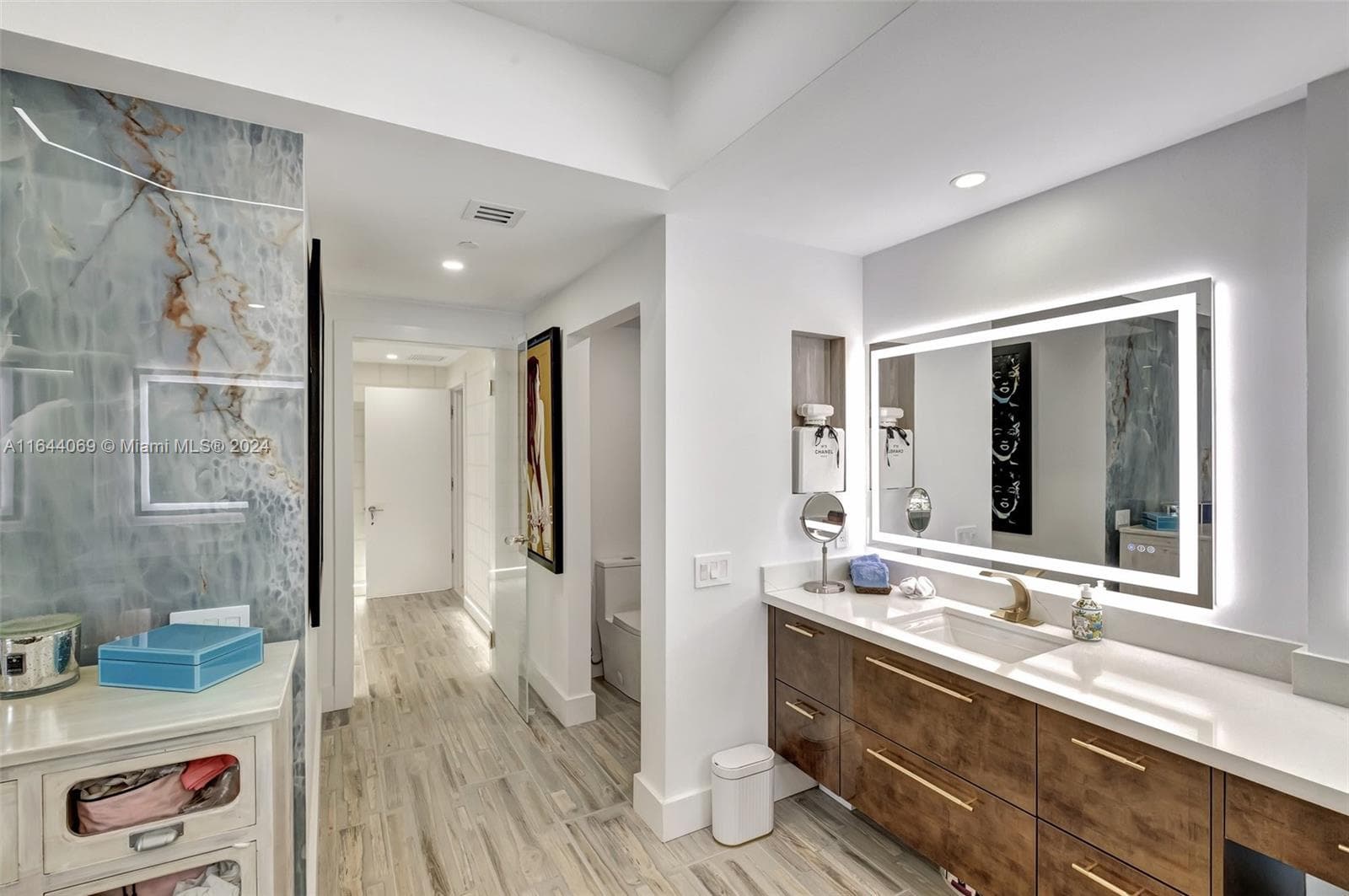 21200 Point Pl # 1204, Aventura FL 33180 — 41