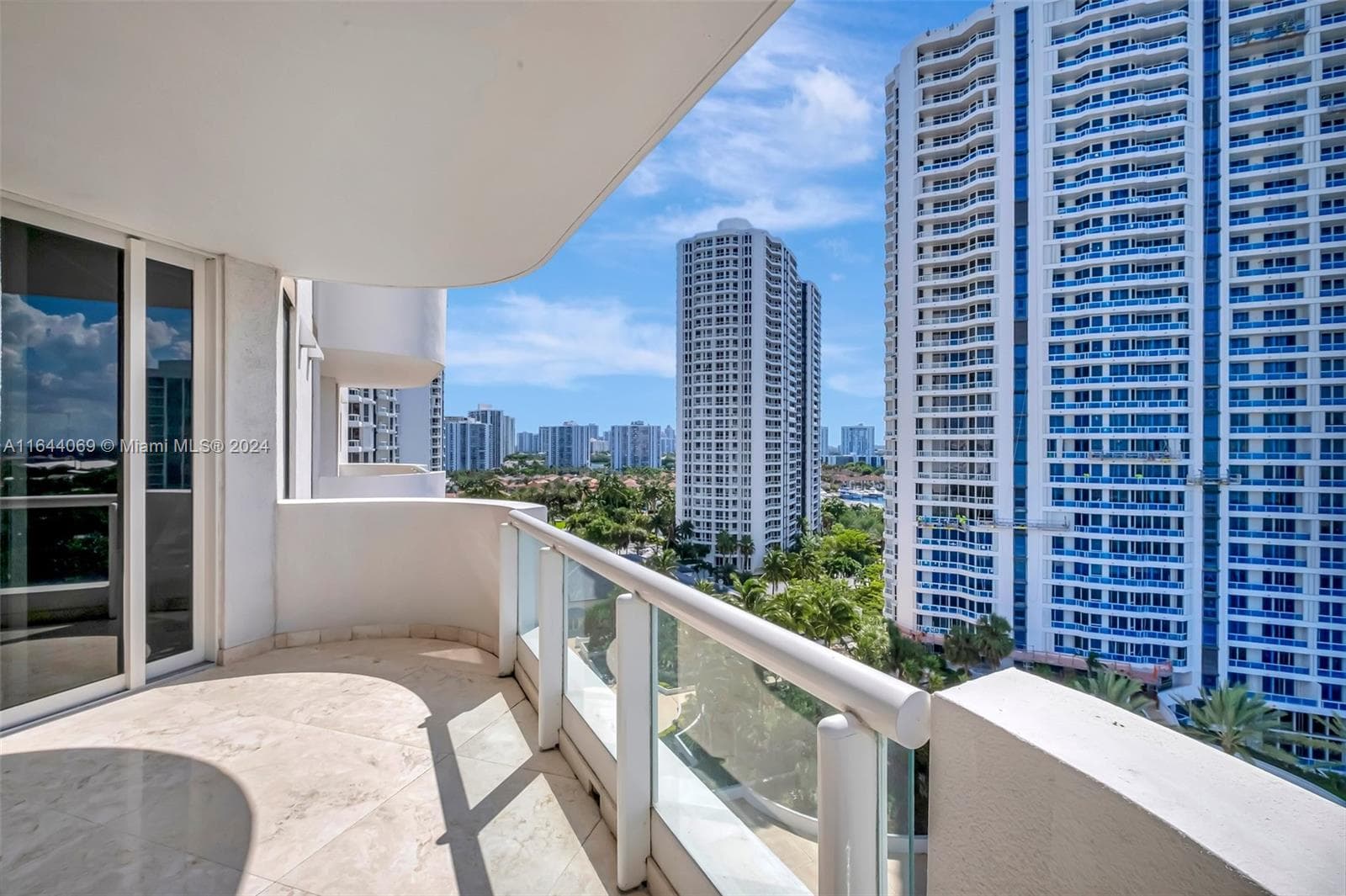21200 Point Pl # 1204, Aventura FL 33180 — 44