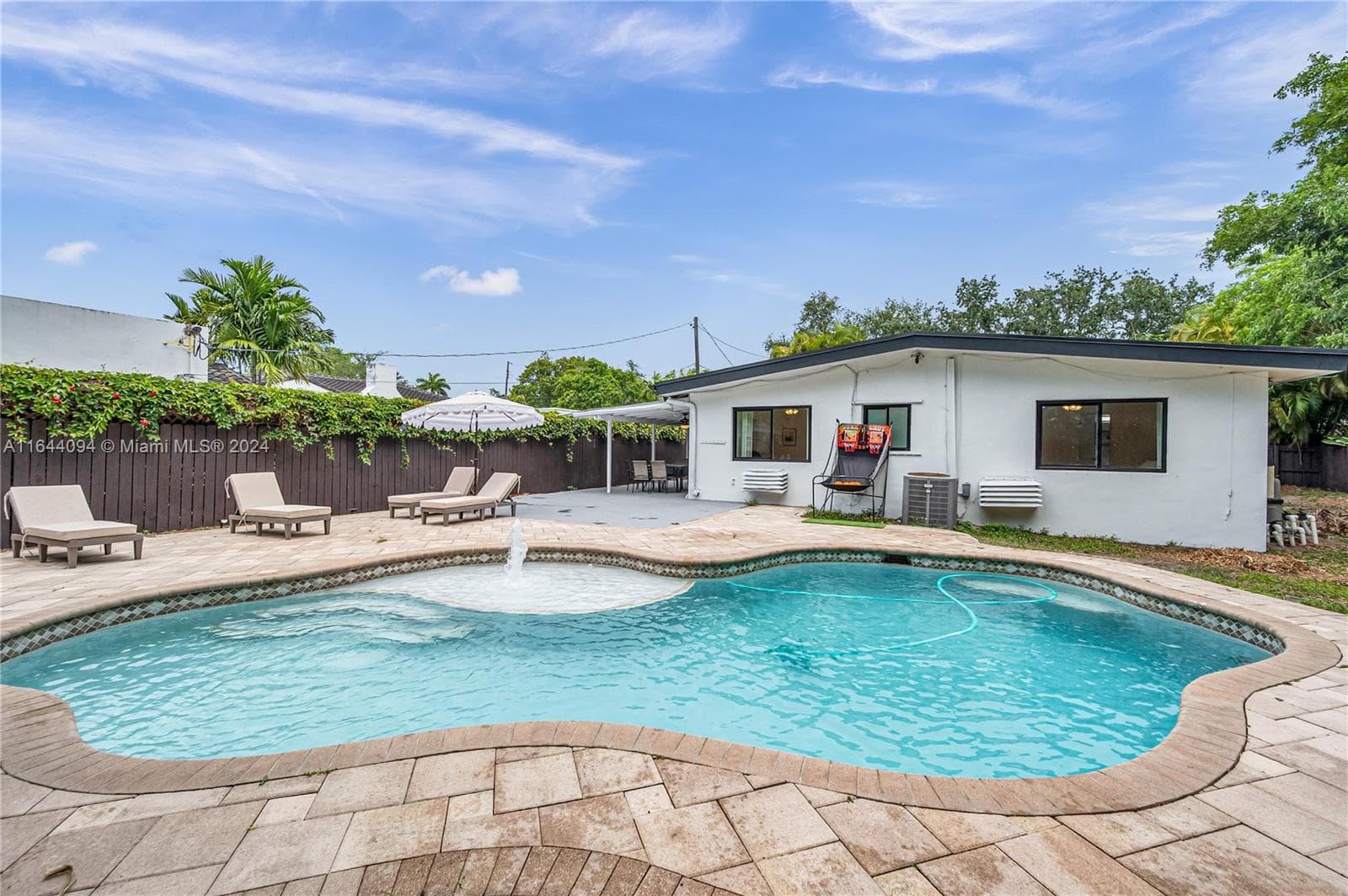 630 NE 117th St, Biscayne Park FL 33161 — 58