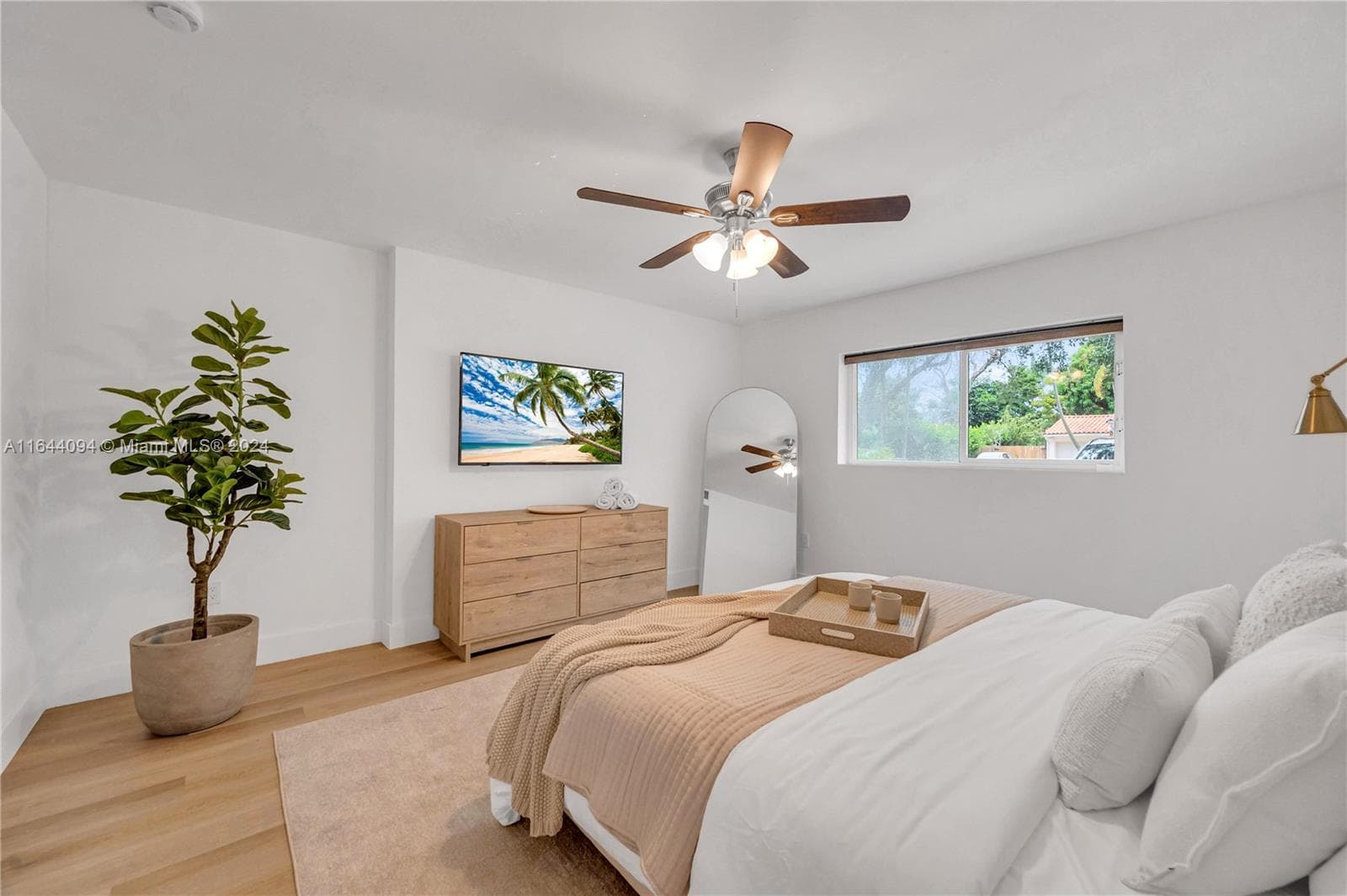 630 NE 117th St, Biscayne Park FL 33161 — 39