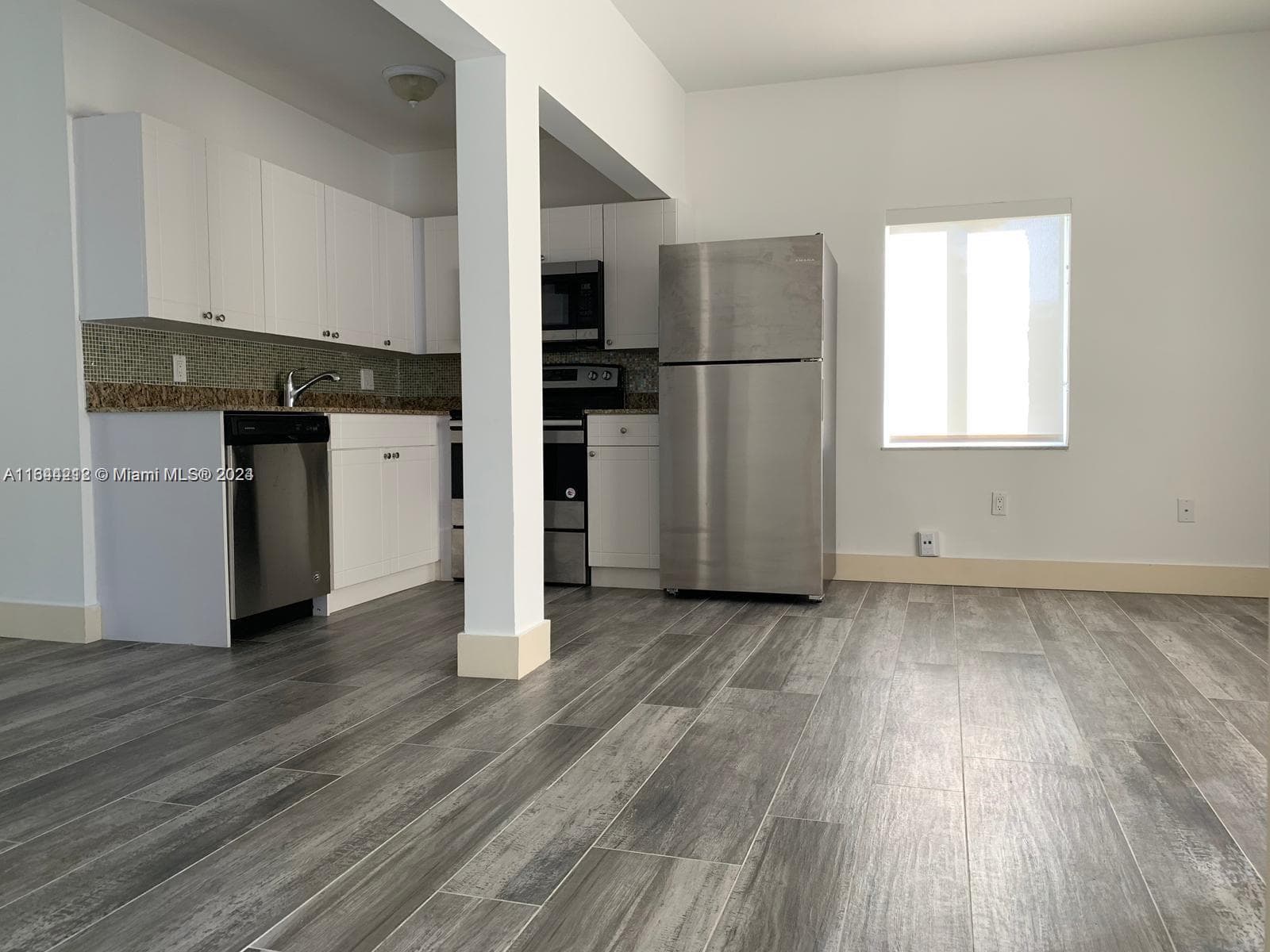 2500 NE 192nd St, Miami FL 33180 — 17