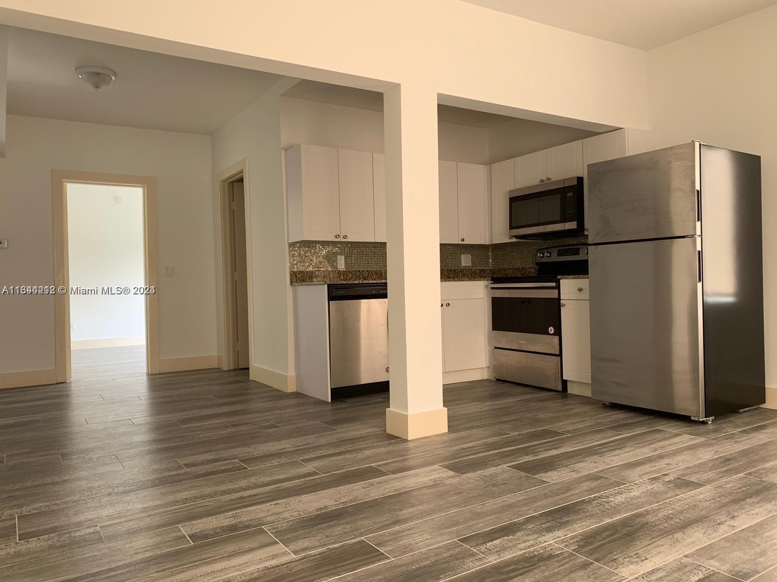 2500 NE 192nd St, Miami FL 33180 — 19