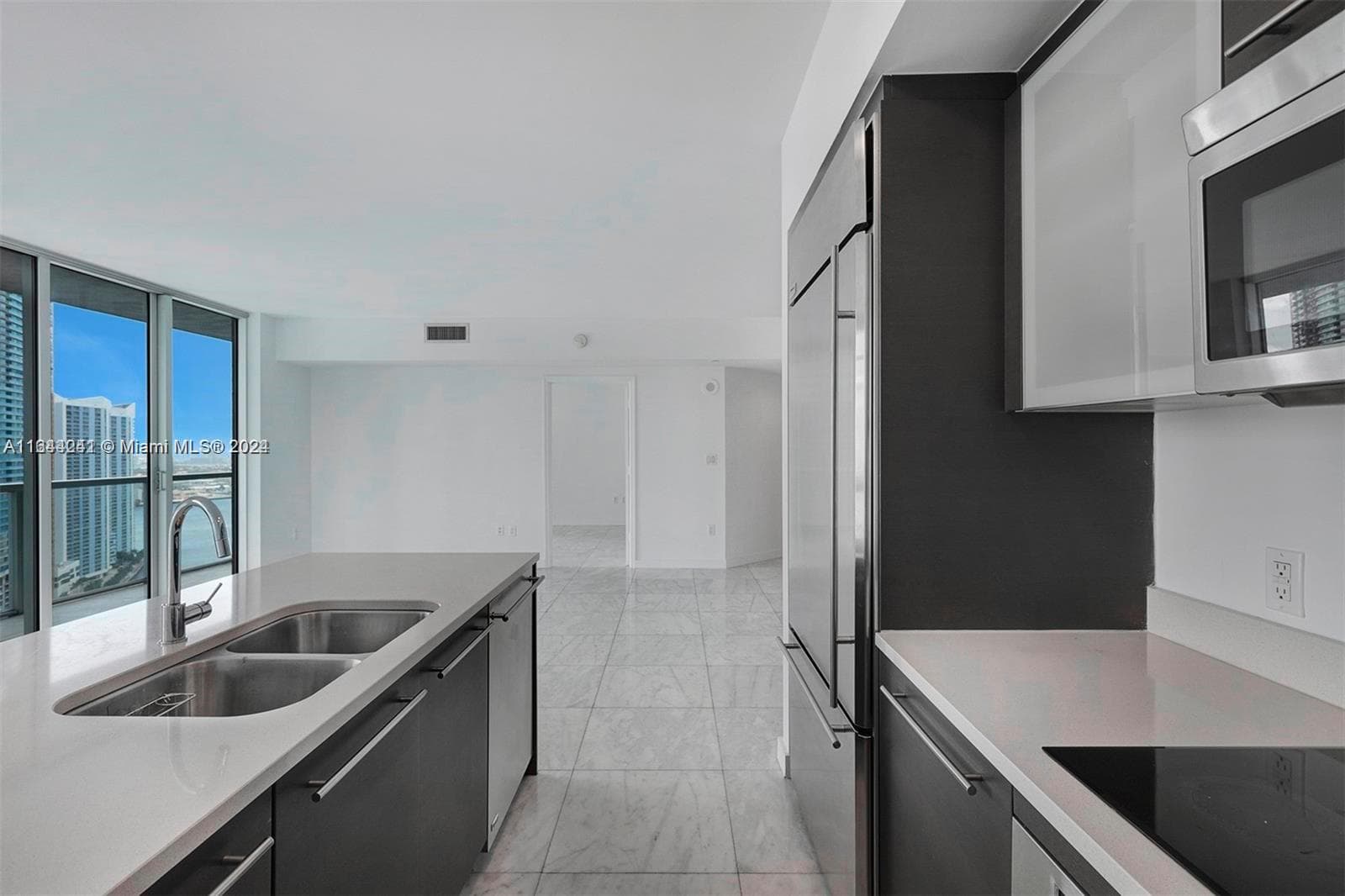 55 SE 6th St # 3401, Miami FL 33131 — 6