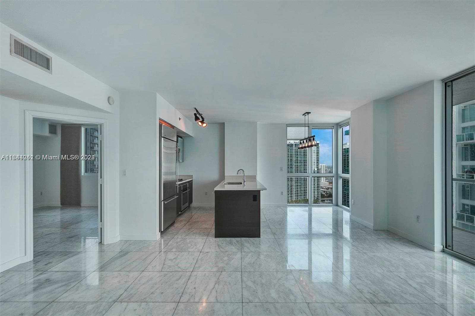 55 SE 6th St # 3401, Miami FL 33131 — 18