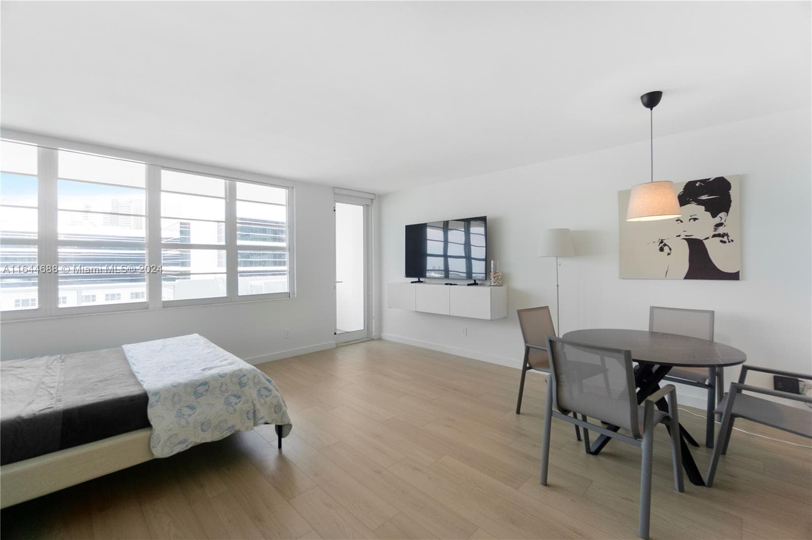 100 Lincoln Rd # 1104, Miami Beach FL 33139 — 7