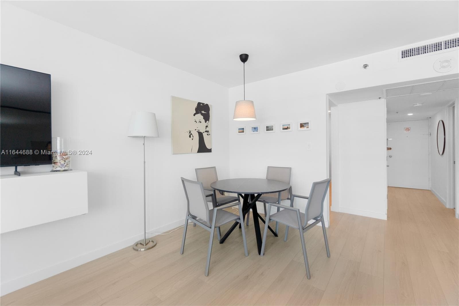 100 Lincoln Rd # 1104, Miami Beach FL 33139 — 5