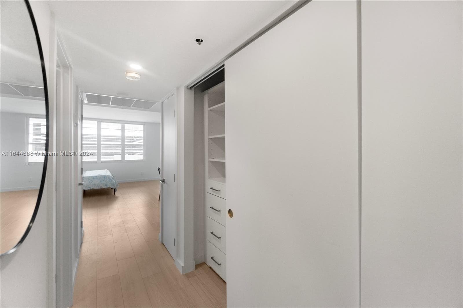 100 Lincoln Rd # 1104, Miami Beach FL 33139 — 9
