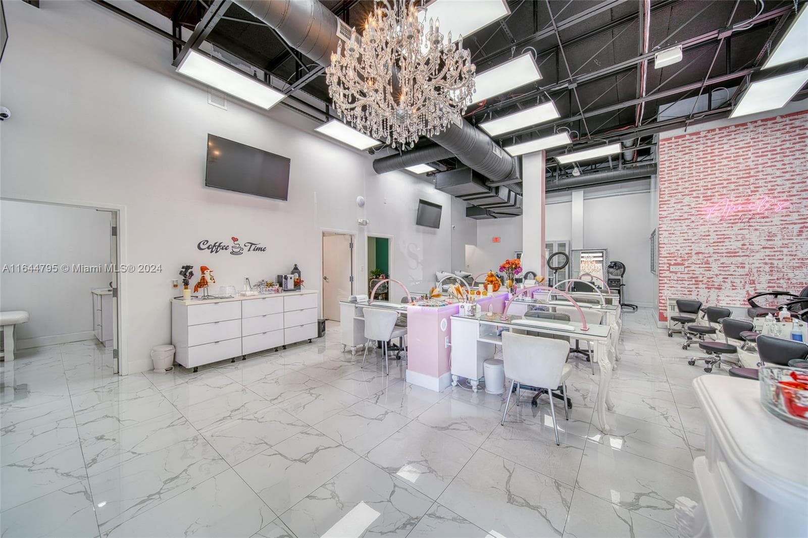 Full-Service Beauty Salon For Sale in Pinecrest, Miami FL 33156 — 3