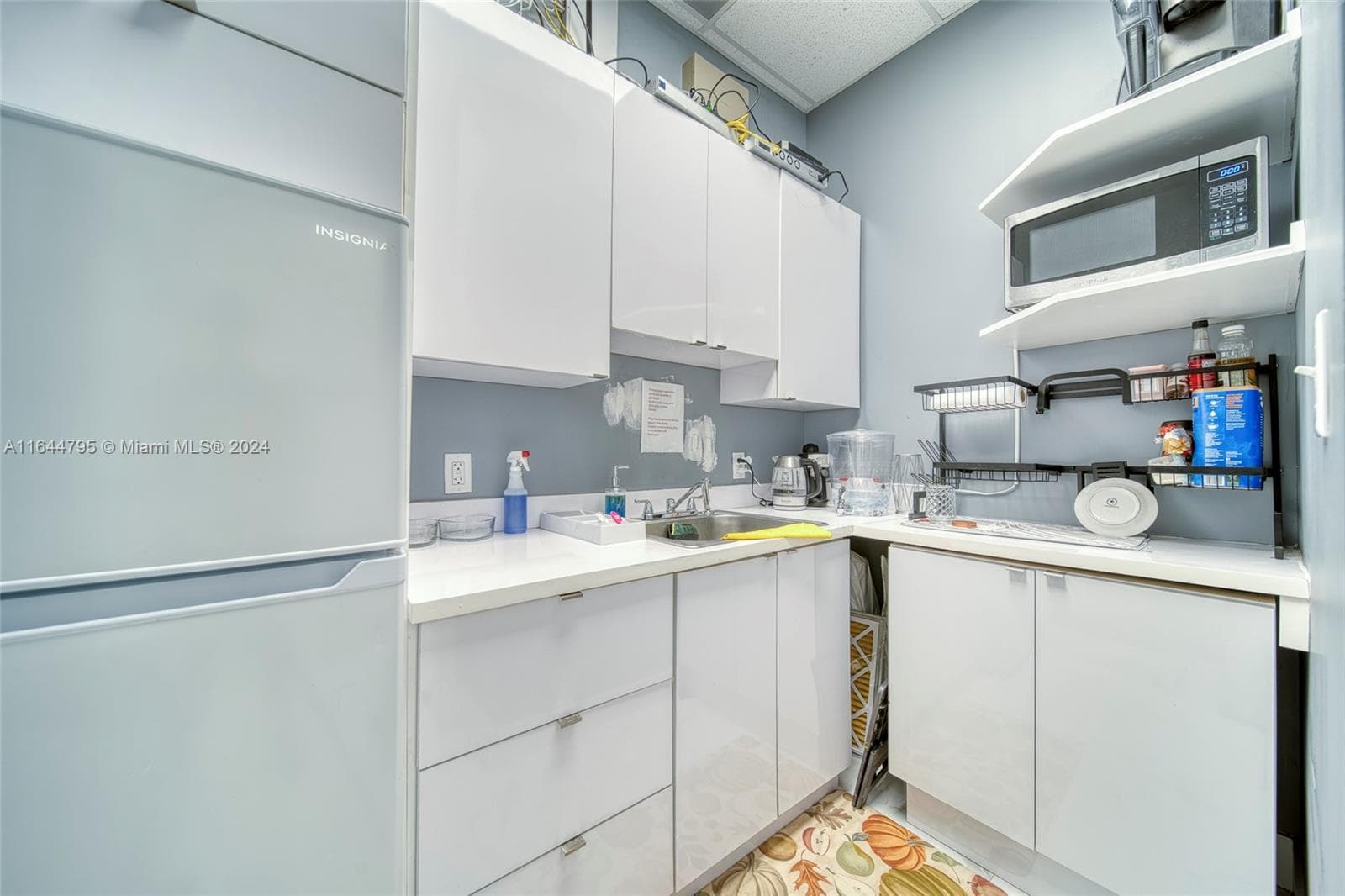 Full-Service Beauty Salon For Sale in Pinecrest, Miami FL 33156 — 20