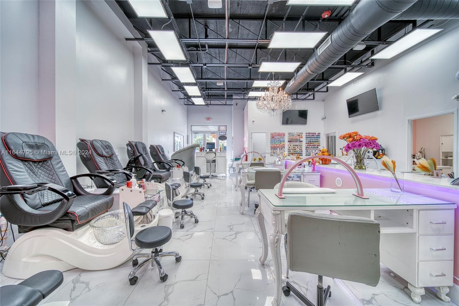 Full-Service Beauty Salon For Sale in Pinecrest, Miami FL 33156 — 9