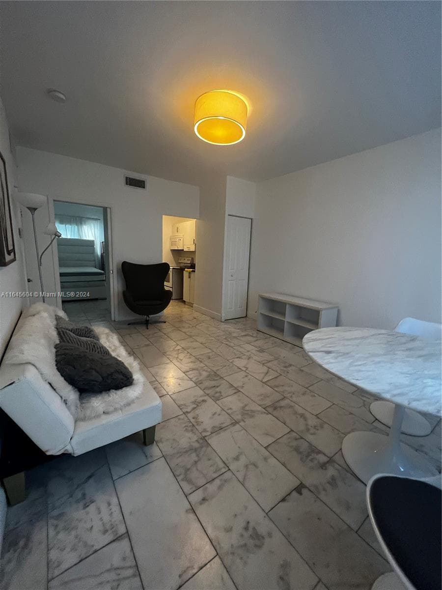 920 Jefferson Ave # 3, Miami Beach FL 33139 — 6