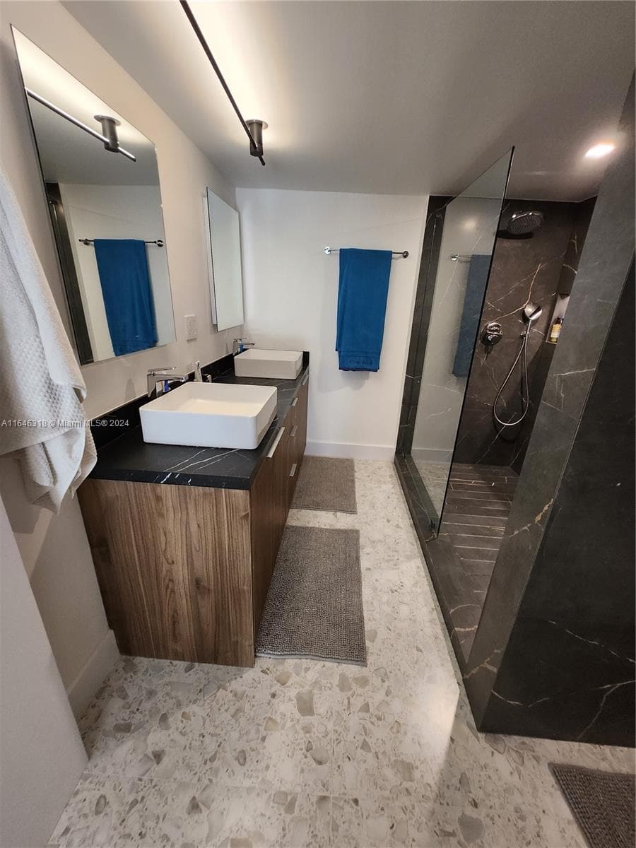 2555 Collins Ave # 306, Miami Beach FL 33140 — 8