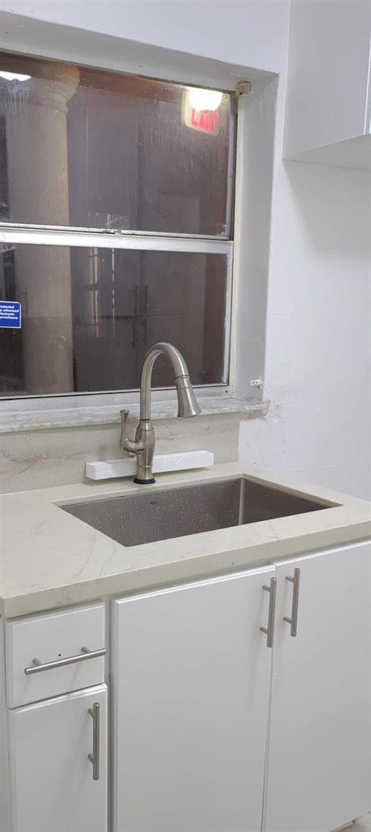 1245 W 24th Street # 221, Hialeah FL 33010 — 2