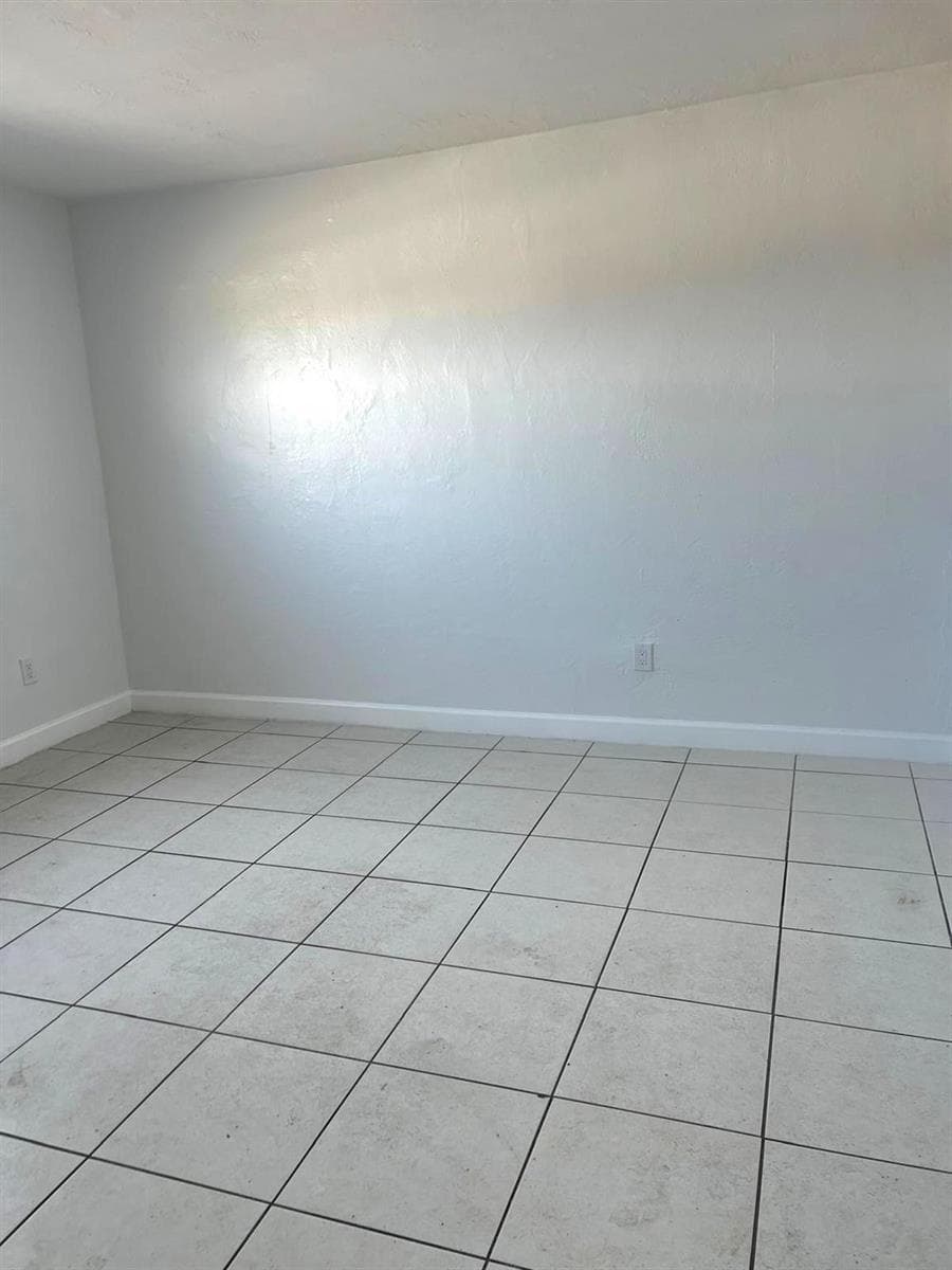 1245 W 24th Street # 221, Hialeah FL 33010 — 9
