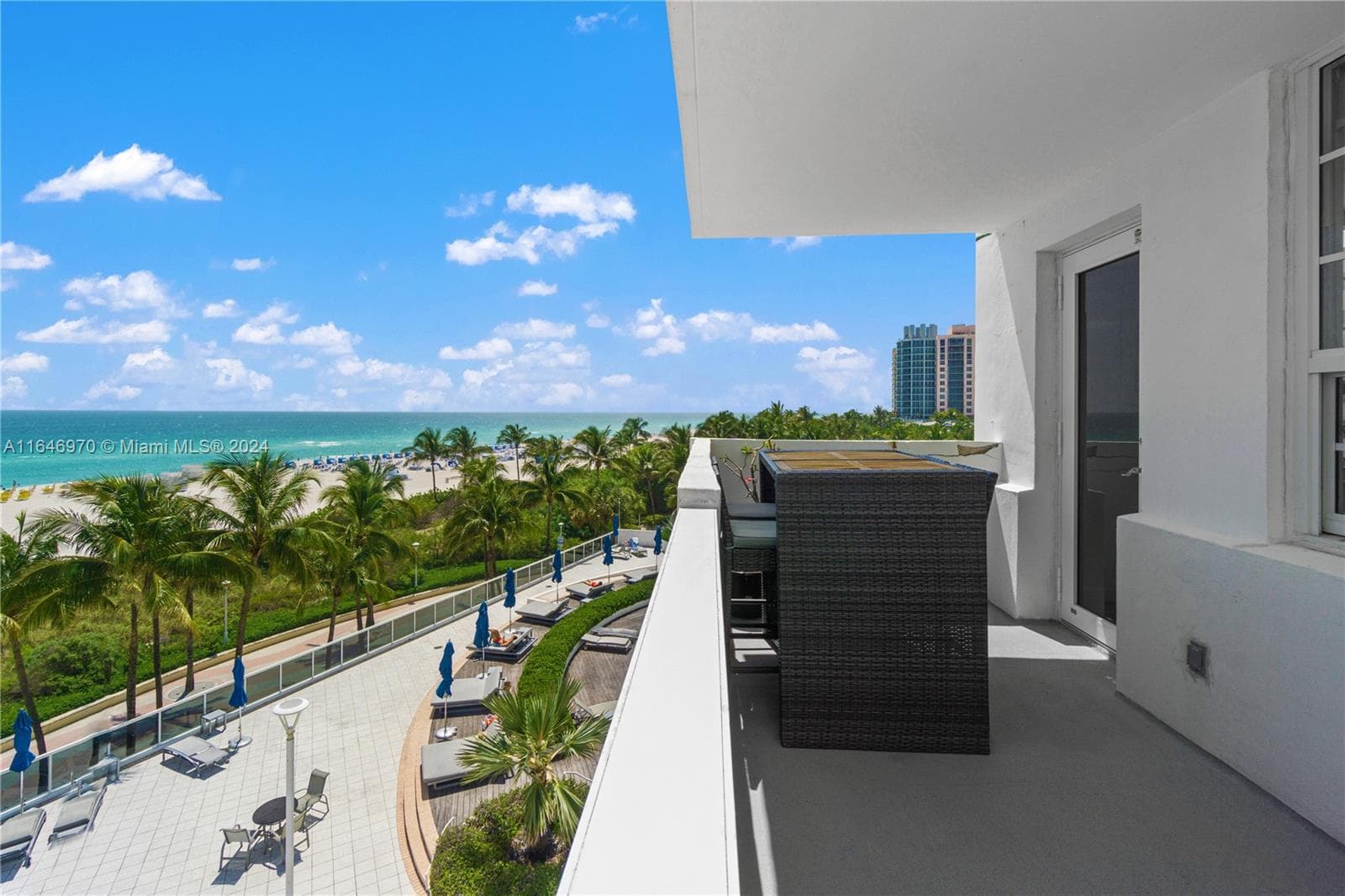 100 Lincoln Rd # 548, Miami Beach FL 33139 — 1
