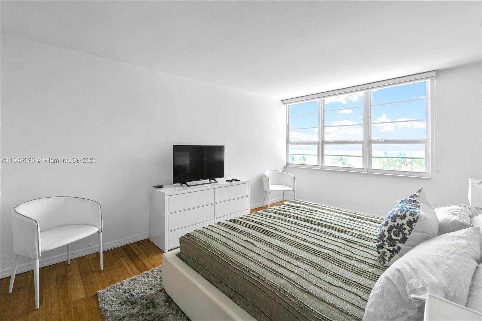 100 Lincoln Rd # 548, Miami Beach FL 33139 — 15