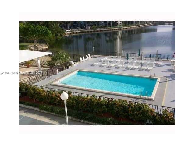 2750 NE 183rd St # 707, Aventura FL 33160 — 8