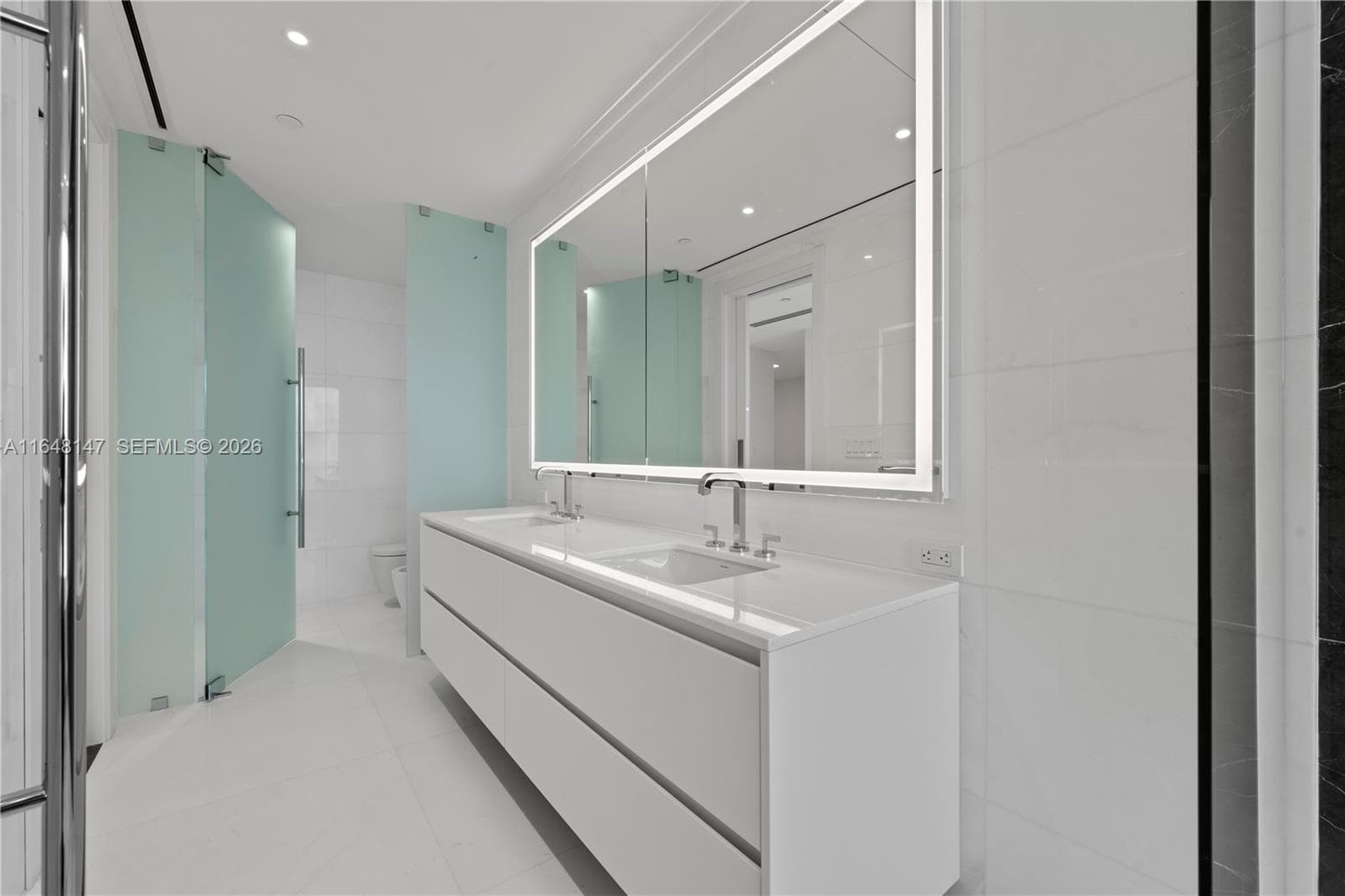 300 Biscayne Blvd Way # 4604, Miami FL 33131 — 27