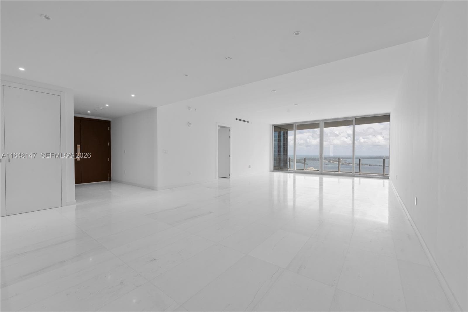 300 Biscayne Blvd Way # 4604, Miami FL 33131 — 16