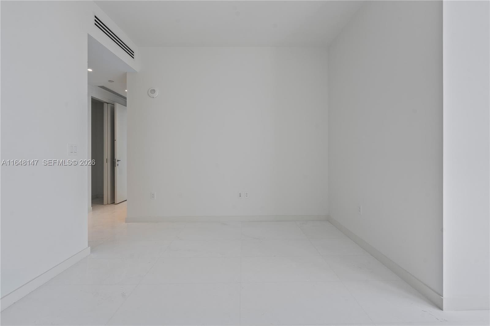 300 Biscayne Blvd Way # 4604, Miami FL 33131 — 39