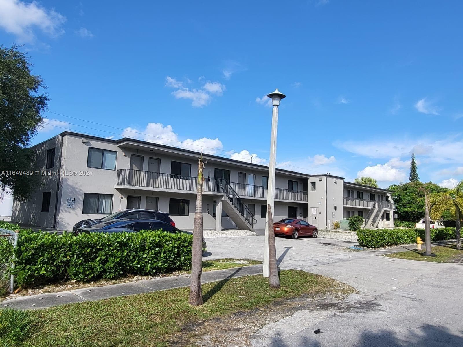 14100 NW 6th Ct # 109, North Miami FL 33168 — 1