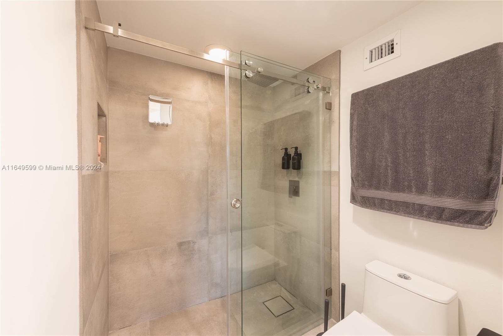 1111 Crandon Blvd # A306, Key Biscayne FL 33149 — 16