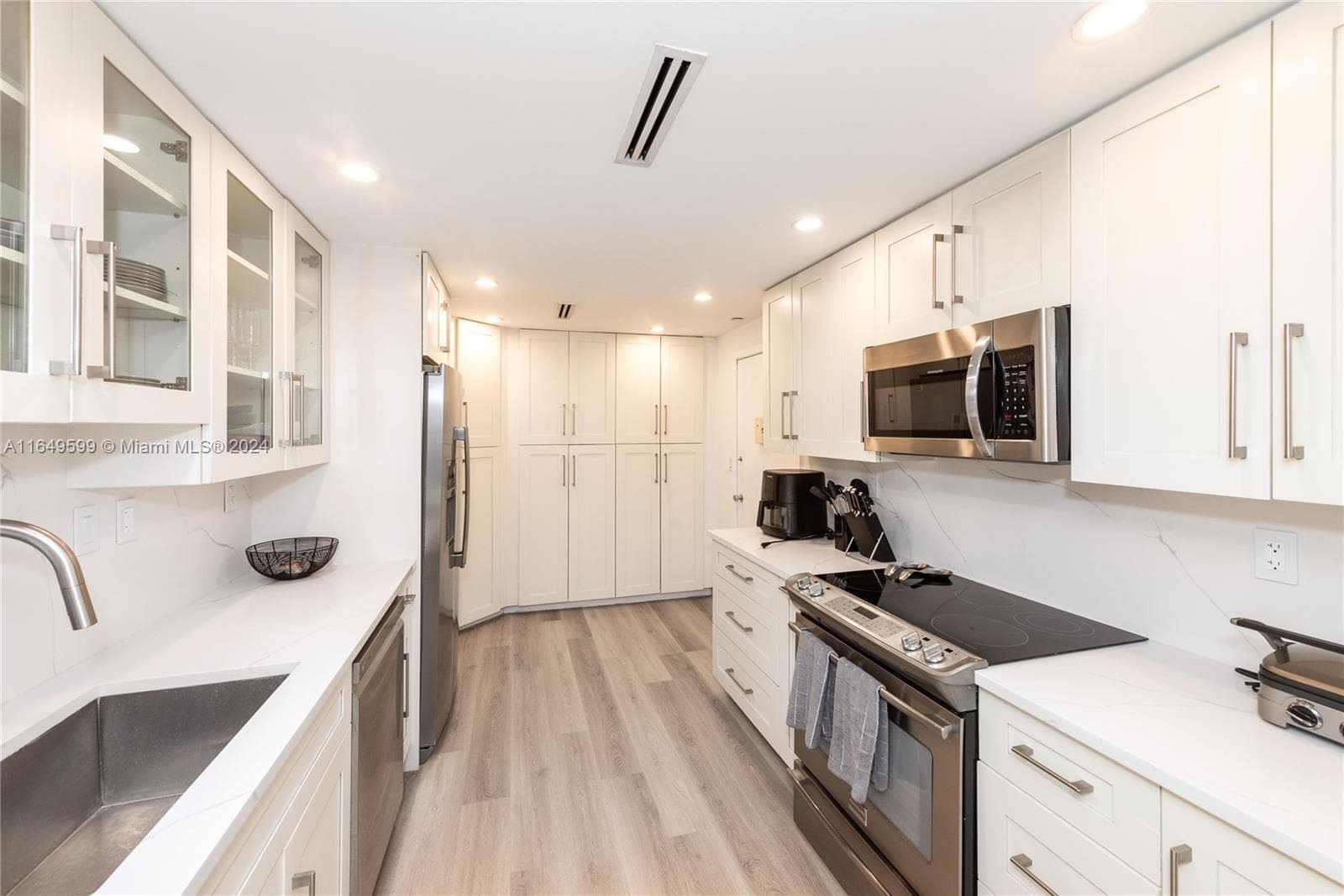 1111 Crandon Blvd # A306, Key Biscayne FL 33149 — 9